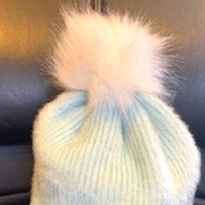 NWOT A New Day Cable Knitted Beanie Winter Hat & Faux Fur Pom in Mint /White M